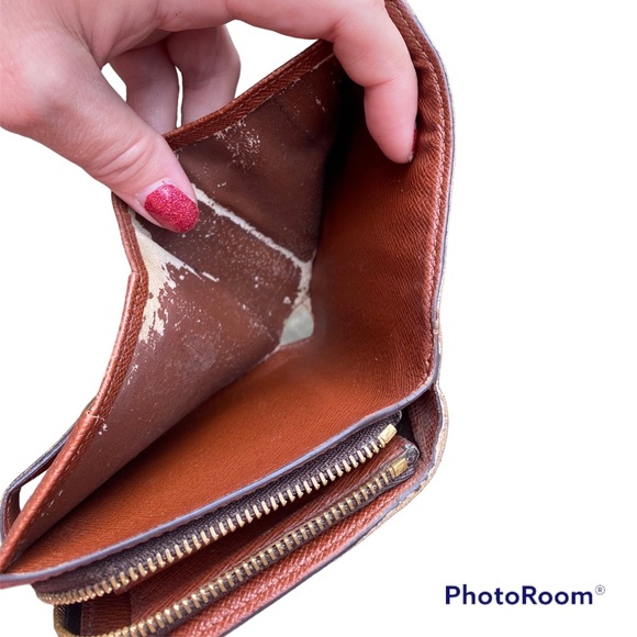 Louis Vuitton Signature LV Wallet 2000 - Picture 10 of 13